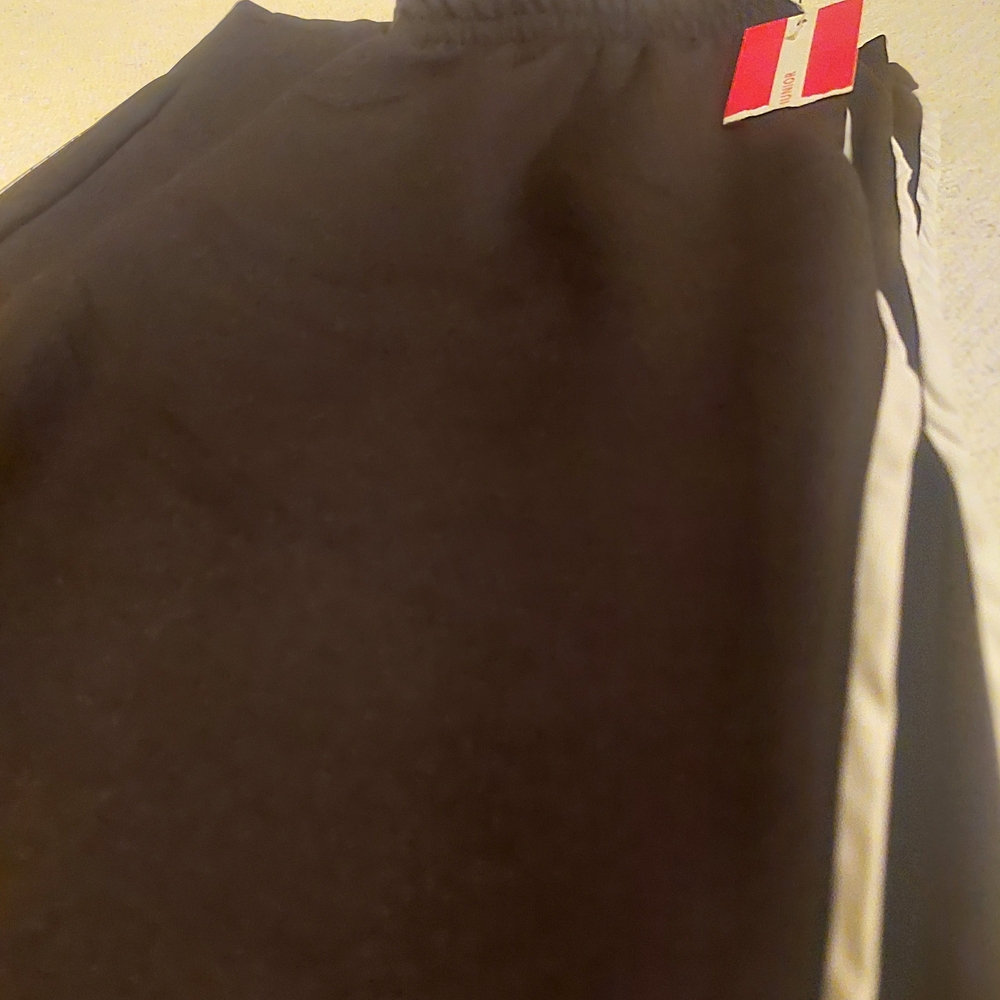 Women's Black Wide-Leg Pants - Picture 8 of 8